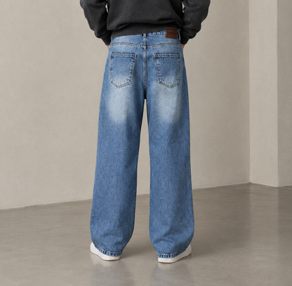 LIGHT BLUE LOOSE JEANS